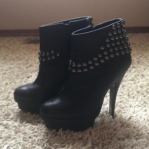 Steve Madden Booties